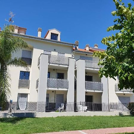 Casa Di Clara Apartman San Bartolomeo al Mare Kültér fotó